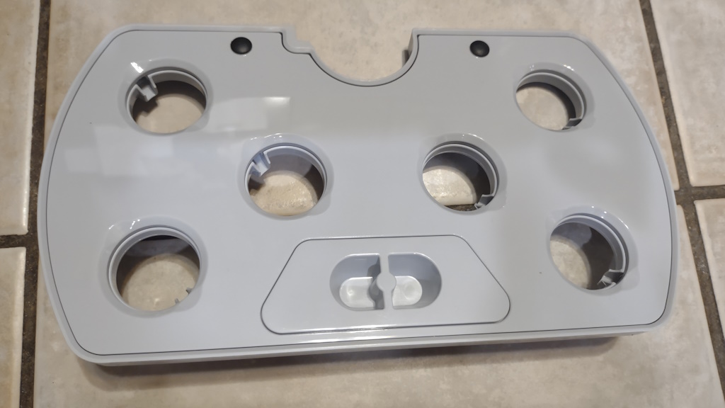 Top side of the AeroGarden Harvest tray with the water cap in place