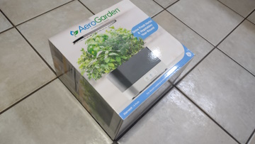 AeroGarden Harvest retail package